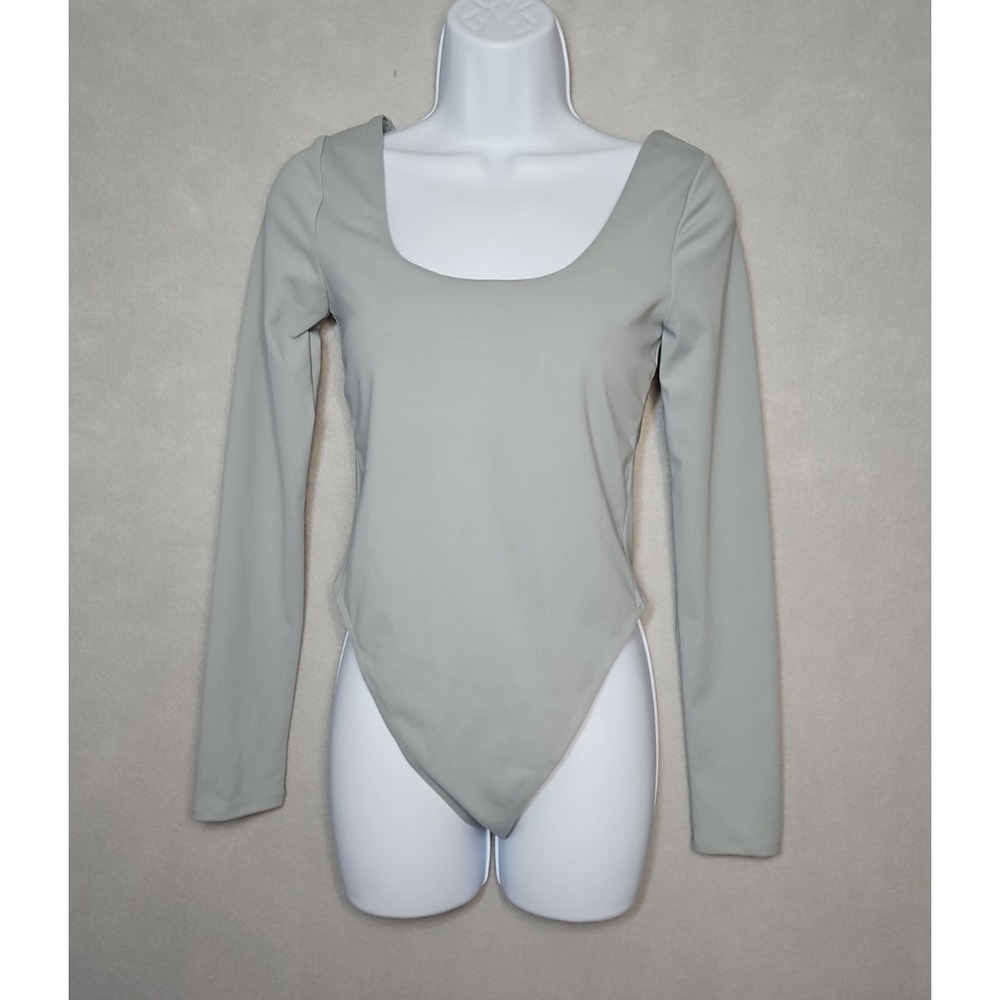 Contour By PacSun Womens Gray Square Neck Long Sleeve Bodysuit‎ Size Small NWOT